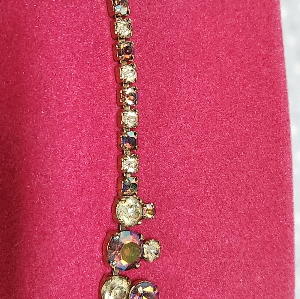 Sherman crystal necklace features blue, pink, purple, brown aurora borealis - Picture 7 of 11